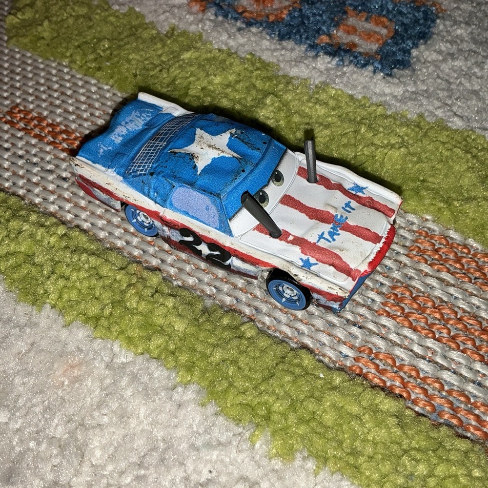 Disney Pixar Cars 3 Thunder Hollow Demo Derby Cigalert #22 1:55 Scale